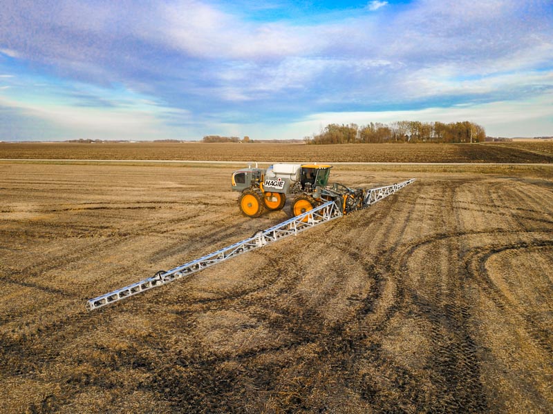 Hagie STS16 with 120' sprayer booms